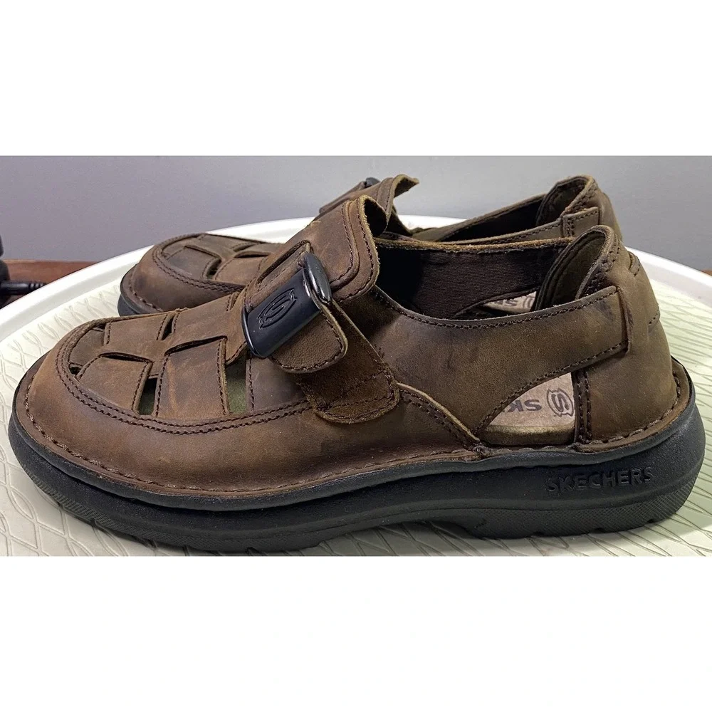 Skechers Serene Seclusion Men's Brown Leather Sandals Casual/Comfort‎ Sz.7 NWB